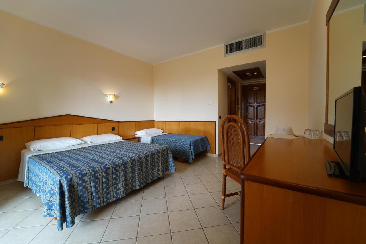 Villaggio Torre Ruffa Robinson 3* Capo Vaticano
