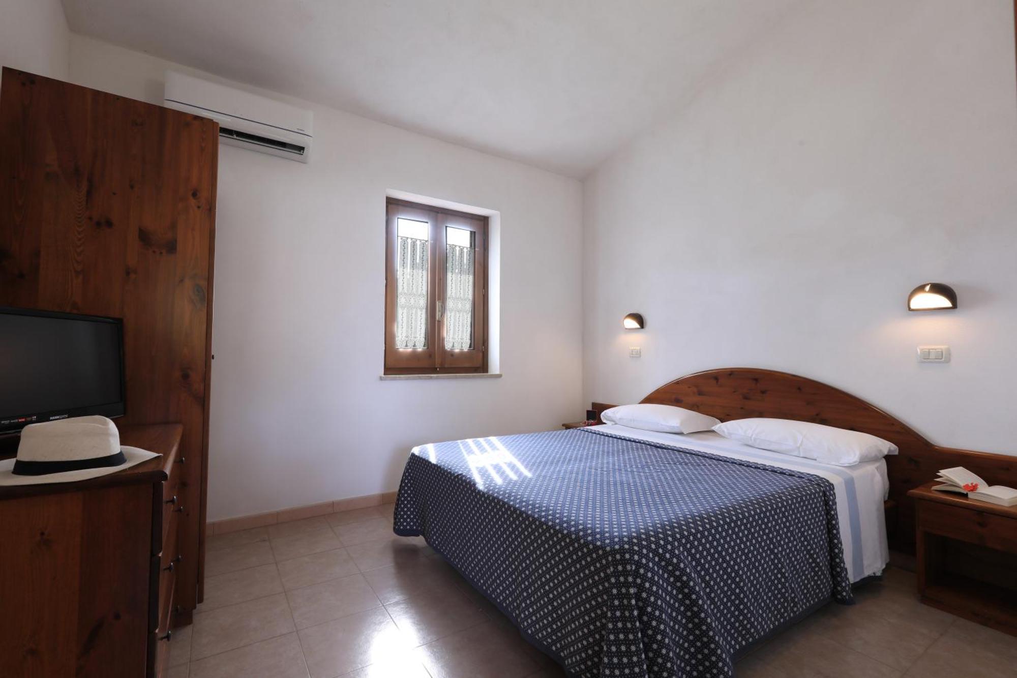 Resort Villaggio Torre Ruffa Robinson Capo Vaticano